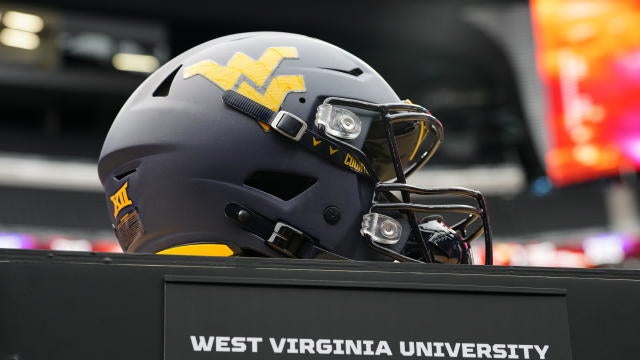 The Dollar Dog Playbook: How a $1 Hot Dog Built a Baseball Culture