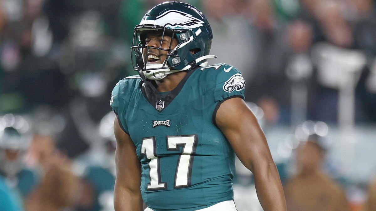Eagles training camp: Nakobe Dean biding his time as starting LB job is no longer in default mode Eagles training camp: Nakobe Dean biding his time as starting LB job is no longer in default mode