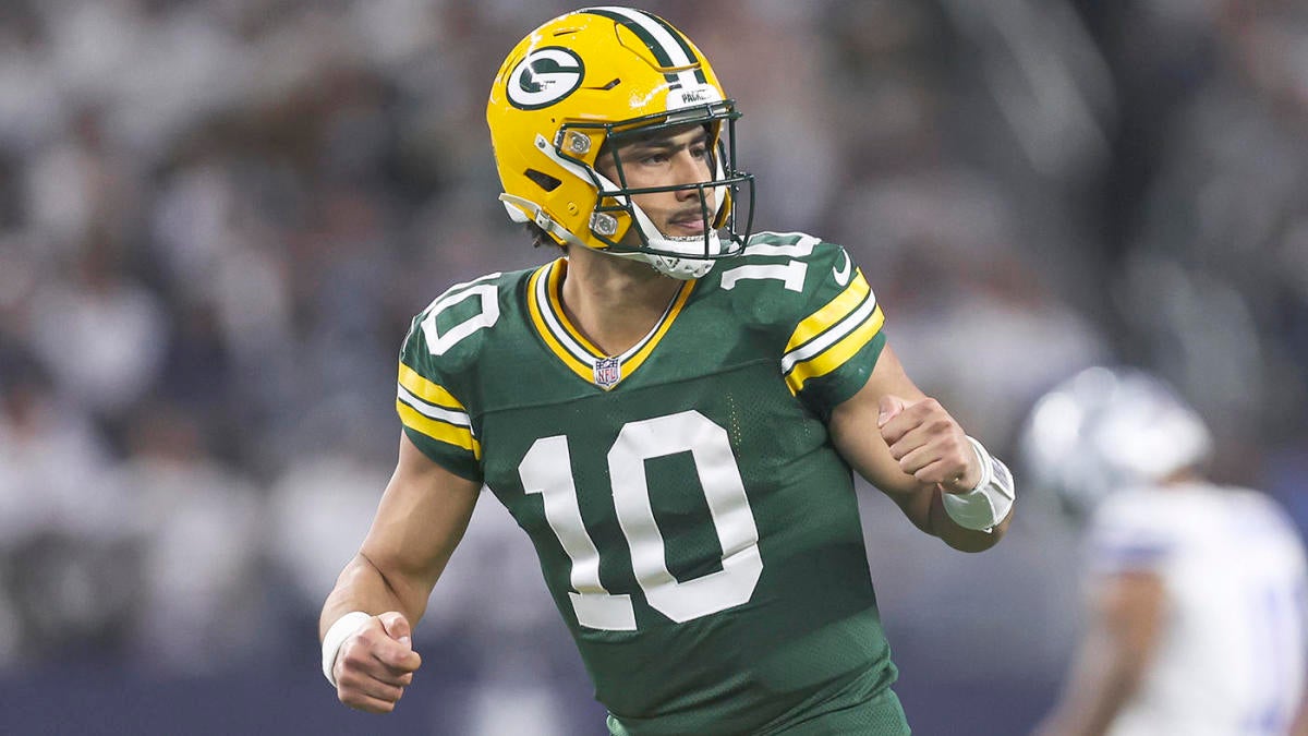 NFL's top 10 highest-paid QBs of 2024: Tua Tagovailoa, Jordan Love join list; how all signal-callers stack up NFL's top 10 highest-paid QBs of 2024: Tua Tagovailoa, Jordan Love join list; how all signal-callers stack up