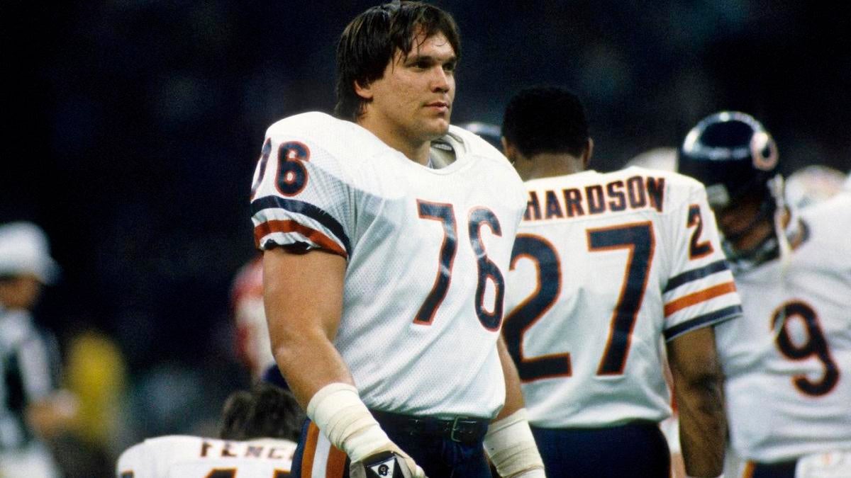 LOOK: Bears legend Steve McMichael watches as he's inducted into Pro ...