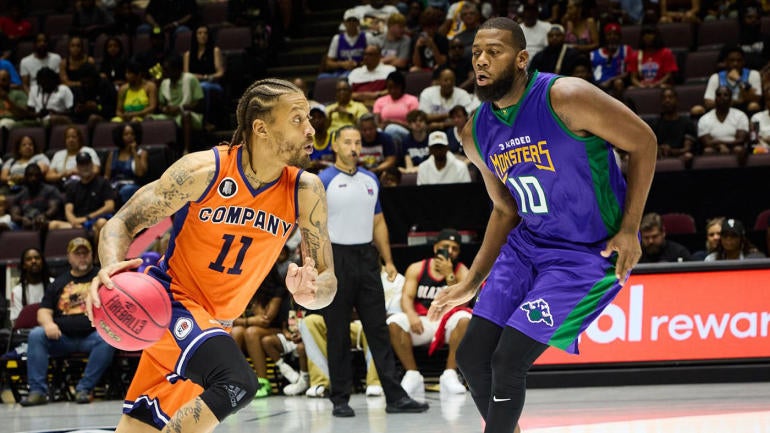 michael-beasley-greg-monroe-big3.jpg