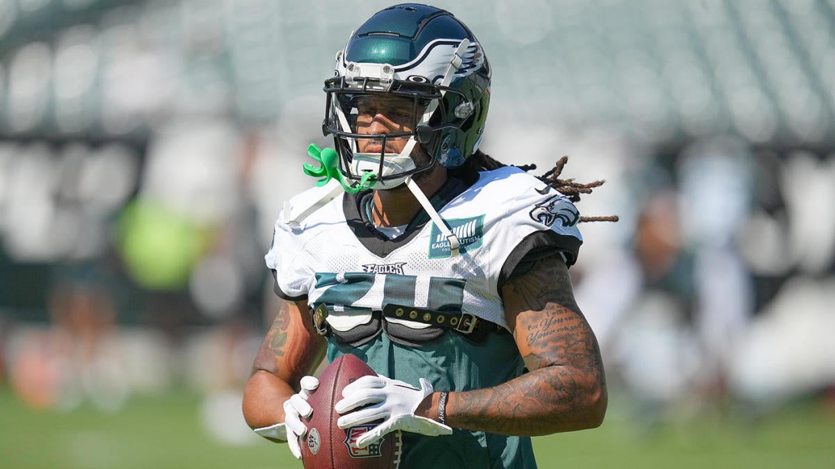 Eagles training camp: Avonte Maddox helps rookie with gas on bridge in addition to learning new position Eagles training camp: Avonte Maddox helps rookie with gas on bridge in addition to learning new position