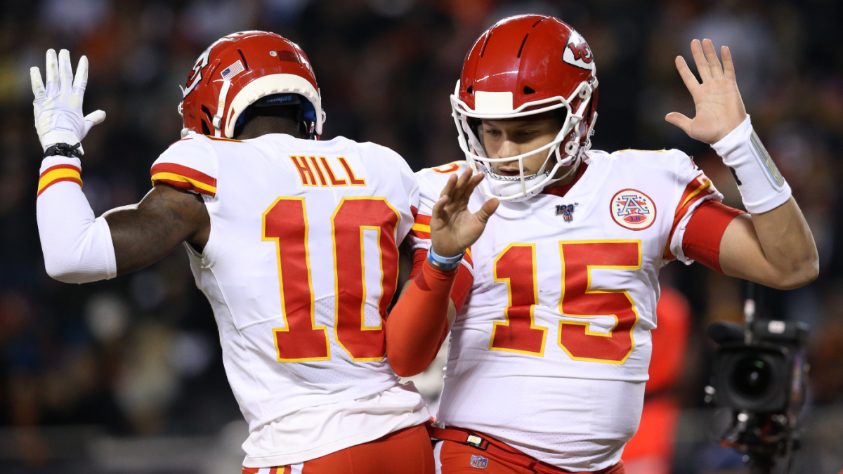 Dolphins' Tyreek Hill convinced he's better than Chiefs' Patrick Mahomes; here's why he's wrong Dolphins' Tyreek Hill convinced he's better than Chiefs' Patrick Mahomes; here's why he's wrong