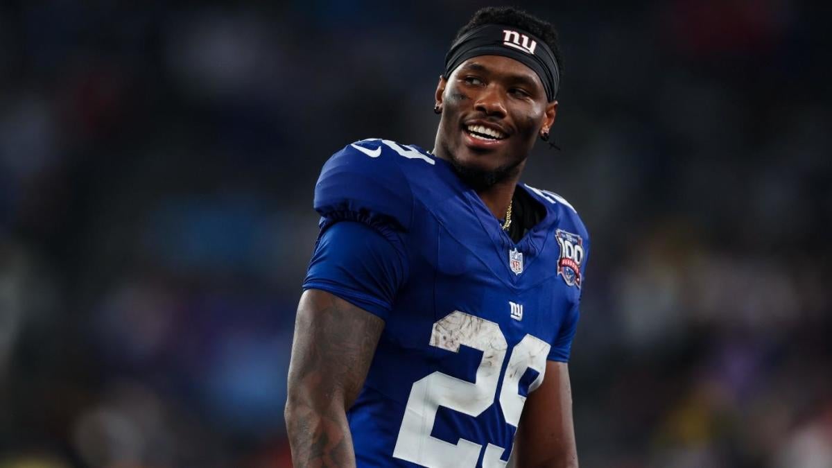Giants rookie RB Tyrone Tracy carted off in air cast after non-contact ankle injury, will undergo imaging Giants rookie RB Tyrone Tracy carted off in air cast after non-contact ankle injury, will undergo imaging