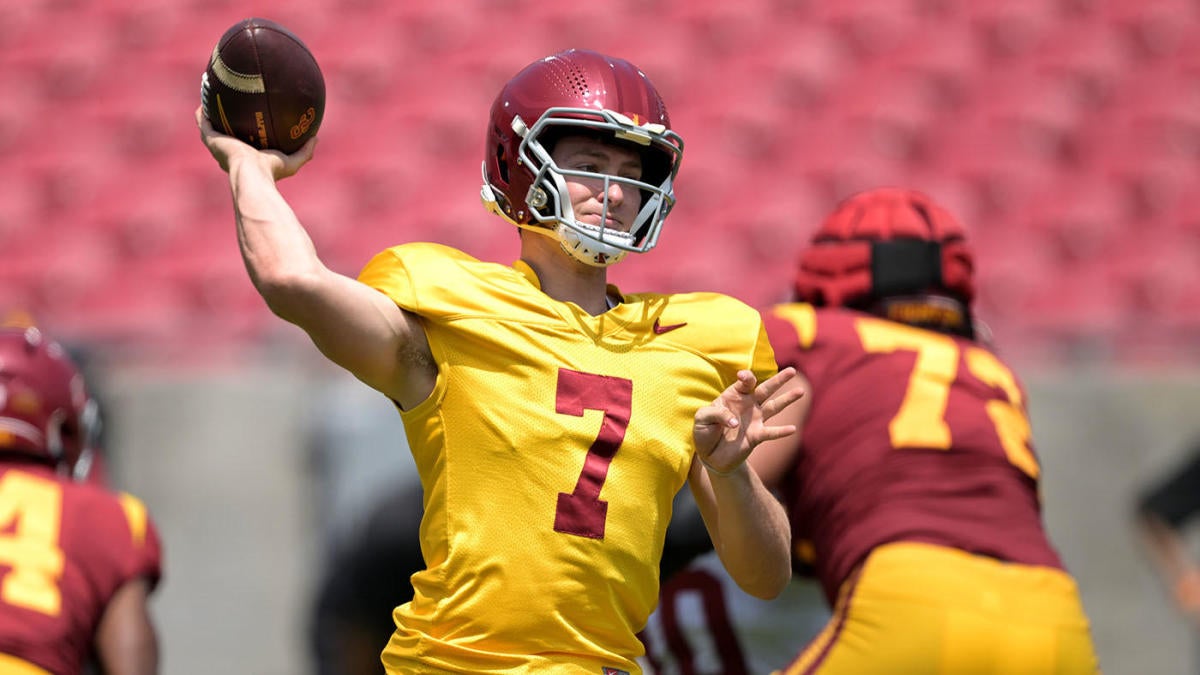 USC Names Miller Moss Starting QB: Holiday Bowl Star Will Succeed Caleb ...