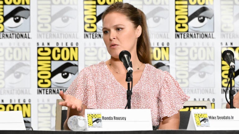 ronda-rousey-comicon.jpg