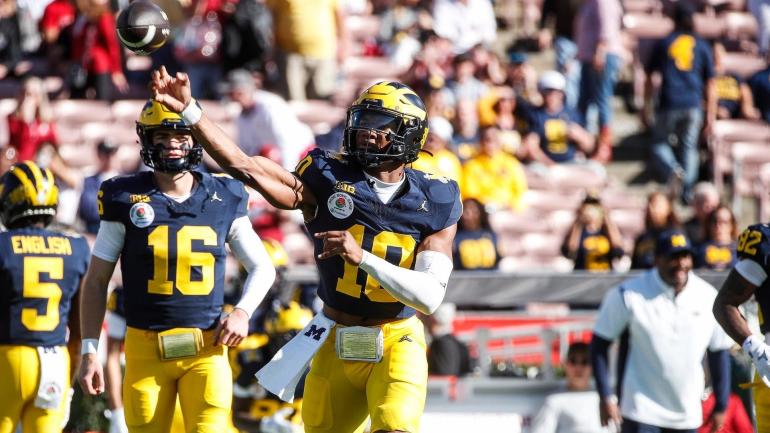 michigan-qb-alex-orji-davis-warren.jpg