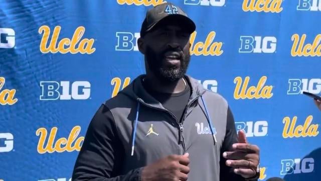 Excerpt: DeShaun Foster on his First Game as Head Coach, Receiver Depth