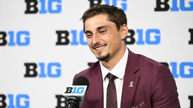Minnesota Hands Keys Of Offense To Max Brosmer