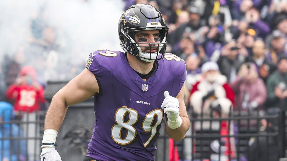 Ravens TE Mark Andrews returns to practice more than two weeks after being involved in car accident - CBSSports.com