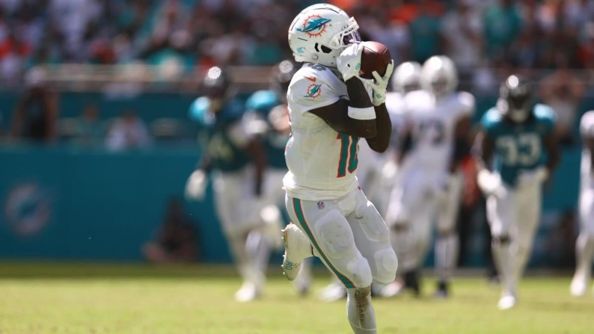 Dolphins vs. Jaguars score: Miami overcomes double-digit halftime deficit to beat Jacksonville in Week 1 - CBSSports.com