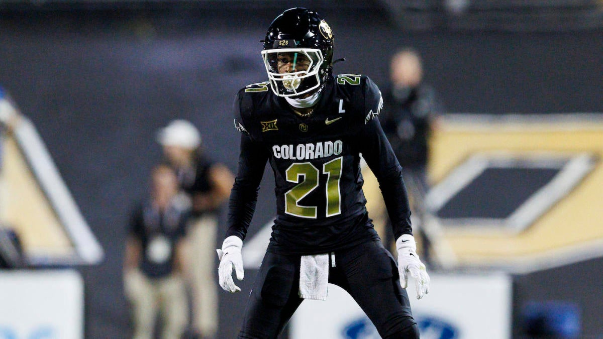 Shilo Sanders injury: Colorado DB leaves game vs. Nebraska with possible broken forearm