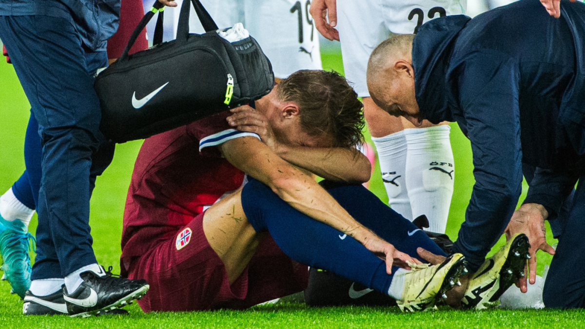 Martin Odegaard skade: Arsenal-midtbanespiller skal gjennomgå tester, sier norsk laglege: «sannsynligvis ingen brudd»