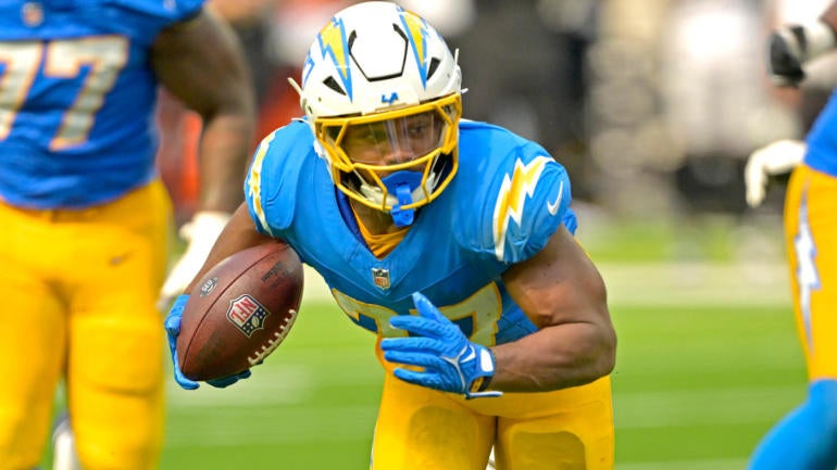 j-k-dobbins-los-angeles-chargers-usatsi.jpg