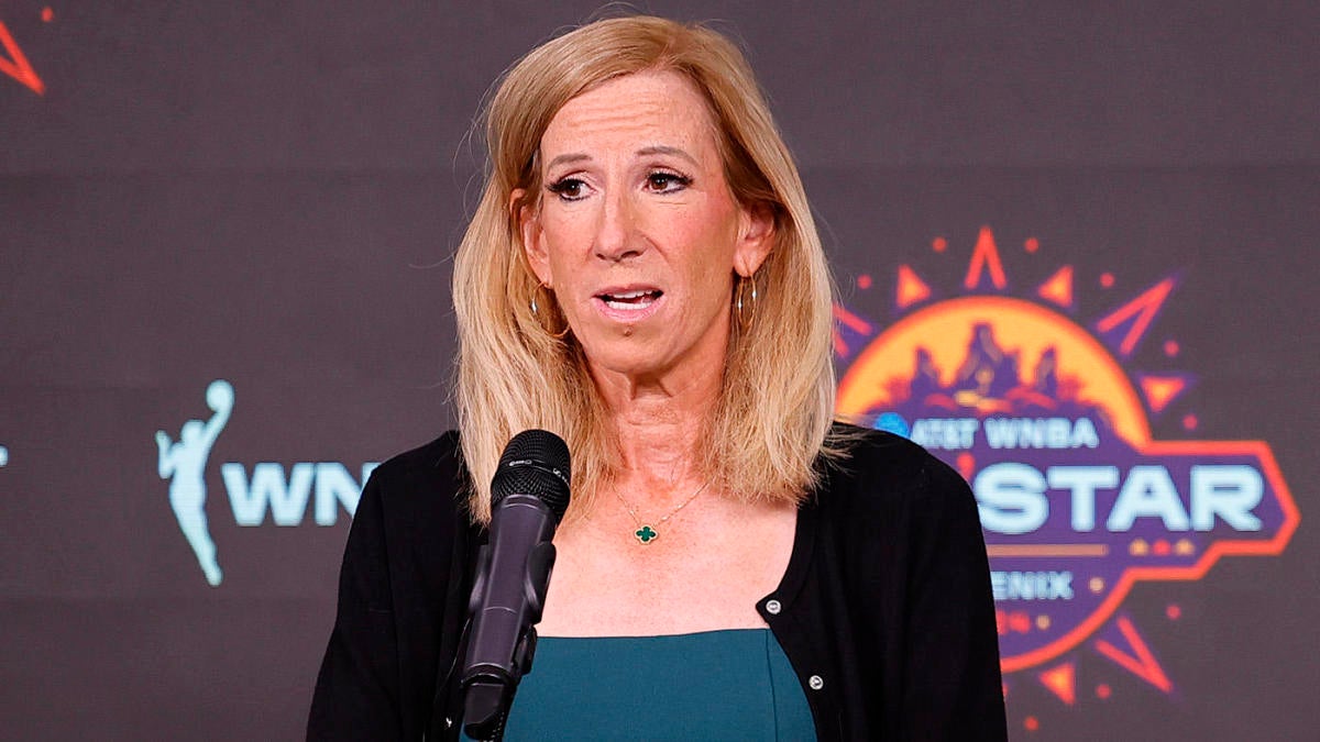 WNBA commissioner Cathy Engelbert says she 'missed the mark' when discussing hateful online discourse - CBSSports.com