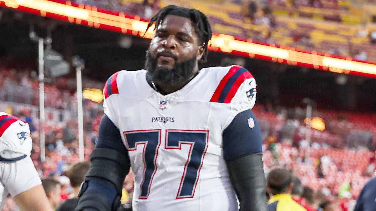 Patriots place left tackle on exempt/left squad list after substitution in Week 1