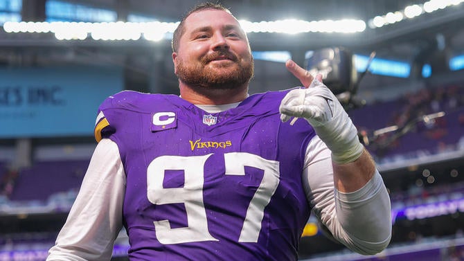 NFL: San Francisco 49ers at Minnesota Vikings