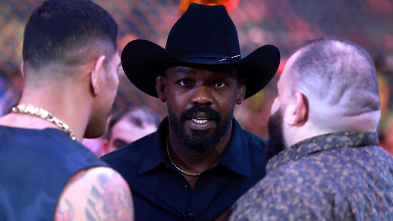 jon-jones-cowboy-hat.jpg