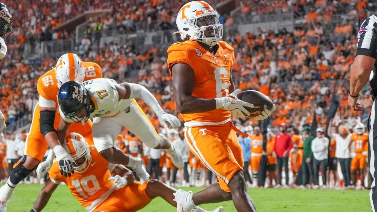 Tennessee vs. Arkansas live stream, where to watch, TV channel, prediction, pick, spread, odds