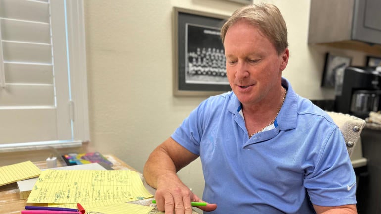 1015-gruden.jpg