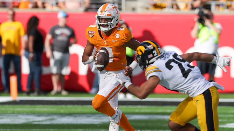 COLLEGE FOOTBALL: JAN 01 Cheez-It Citrus Bowl - Iowa vs Tennessee