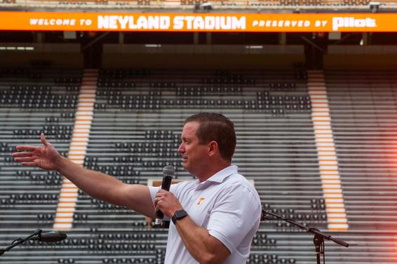 Syndication: The Knoxville News-Sentinel