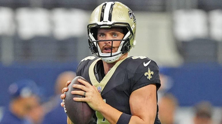 getty-derek-carr-saints.jpg
