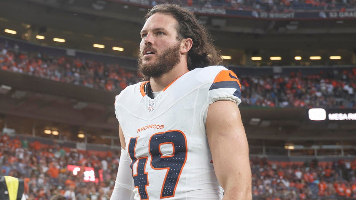 Broncos leading tackler Alex Singleton out for season with ACL tear; LB played majority of Week 3 with injury - CBSSports.com