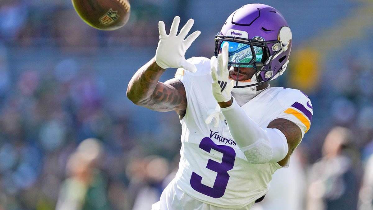 NFL Week 5 picks, spreads, odds, best bets: Vikings invade London, Jayden Daniels beats Deshaun Watson