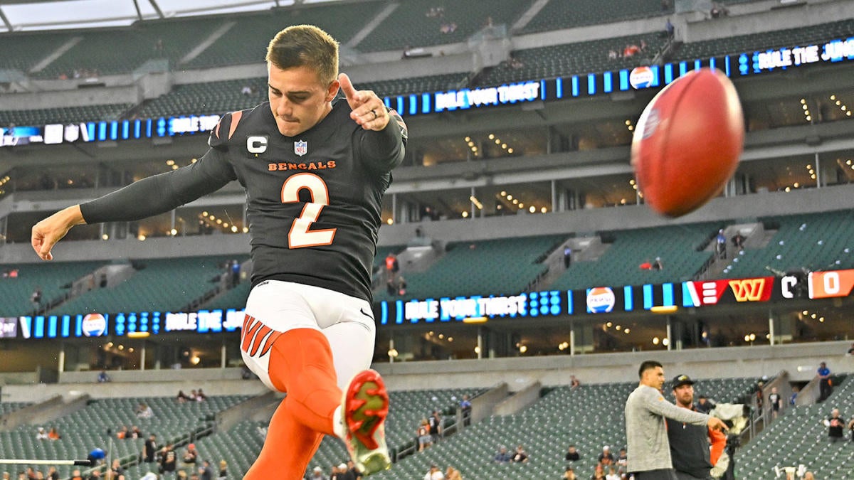 Bengals place kicker Evan McPherson on injured reserve, sign Cade York to practice squad - CBSSports.com