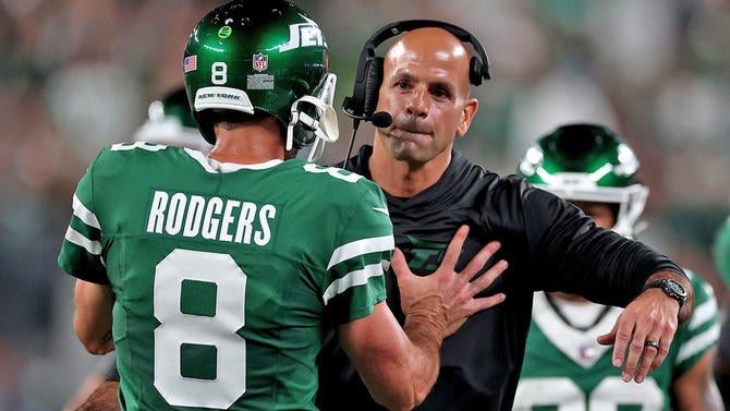 getty-aaron-rodgers-robert-saleh-jets.jpg