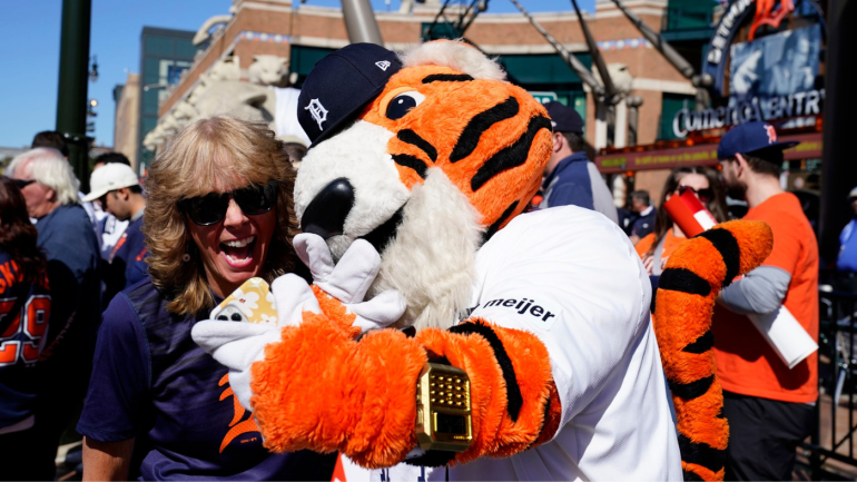 tigers-mascot-usatsi.png