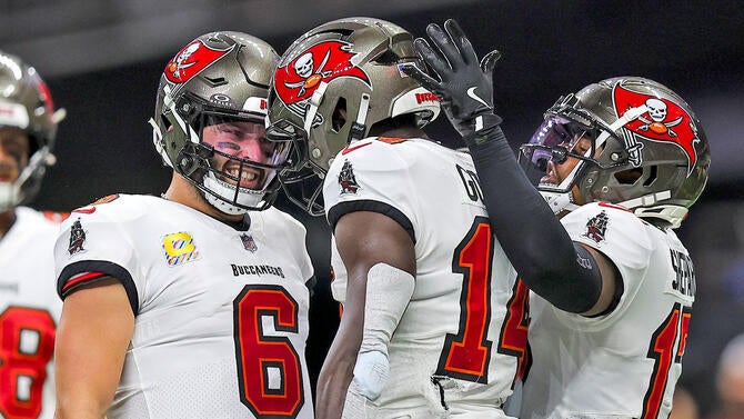 getty-baker-mayfield-chris-godwin-buccaneers.jpg