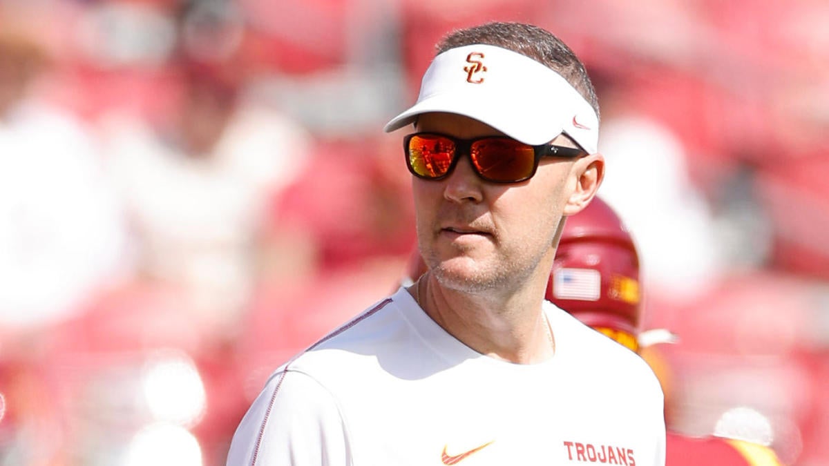 USC blows another late lead and Lincoln Riley's frustration is clear as  day: 'It always falls to me' - CBSSports.com