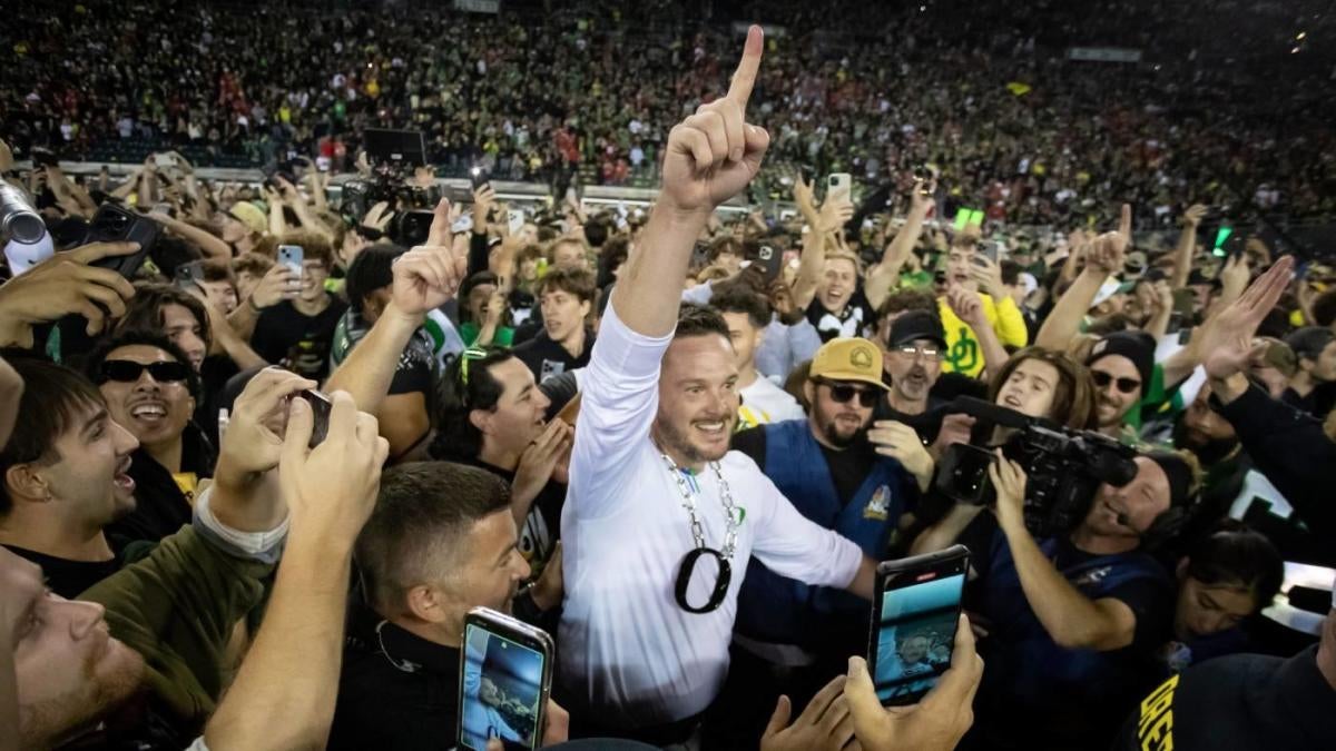 College football coach salaries ranked by value: Oregon’s Dan Lanning shines, USC’s Lincoln Riley falls short