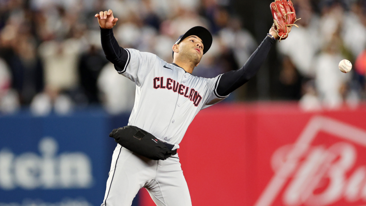 Yankees vs. Guardians ALCS has been sloppy, but Cleveland's mistakes have loomed larger through two games - CBSSports.com