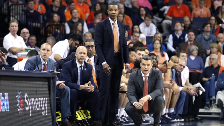 COLLEGE BASKETBALL: MAR 03 Notre Dame at Virginia