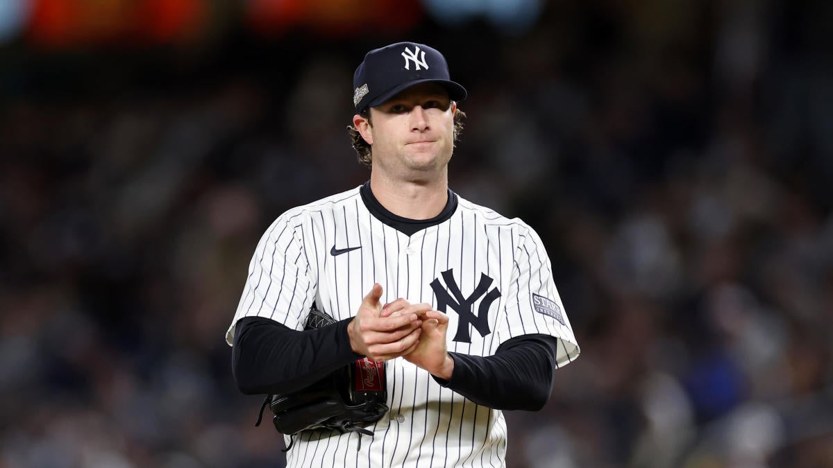 Gerrit Cole free agency: Yankees ace stays with team on original four-year, 4 million deal, per reports