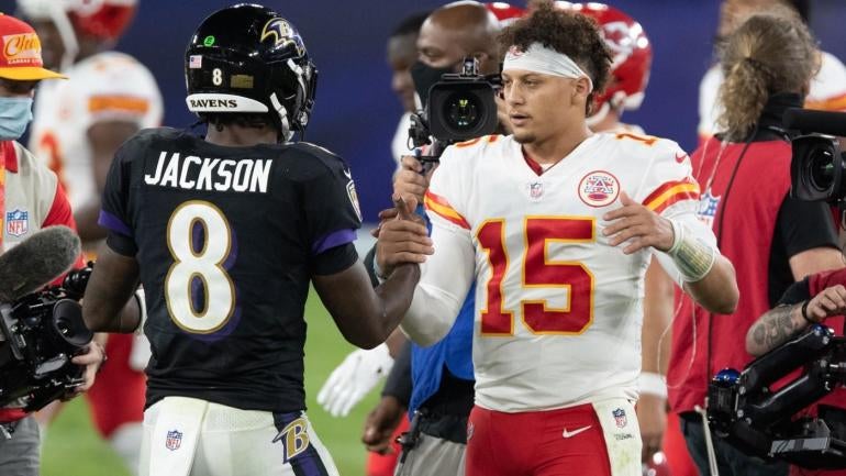 mahomes-lamar.jpg