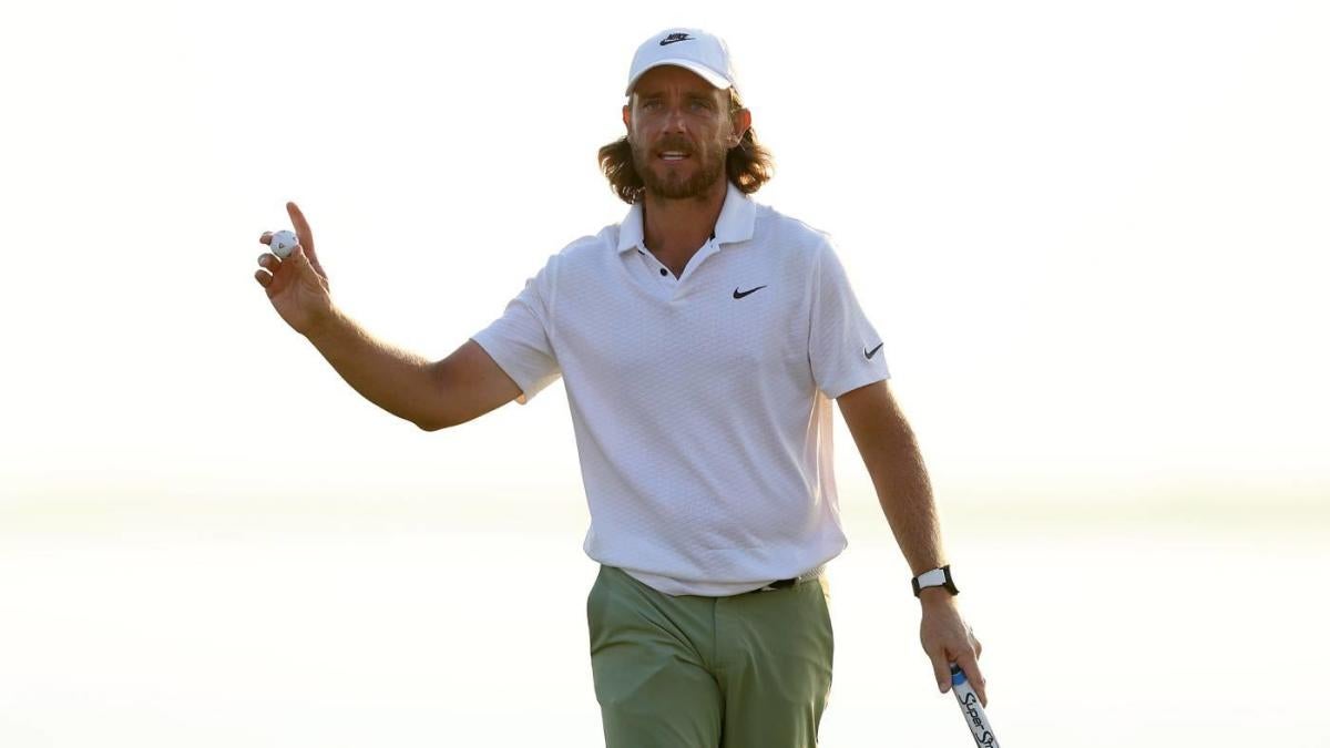 Tommy Fleetwood ties course record to grab firstround lead at 2024 Abu