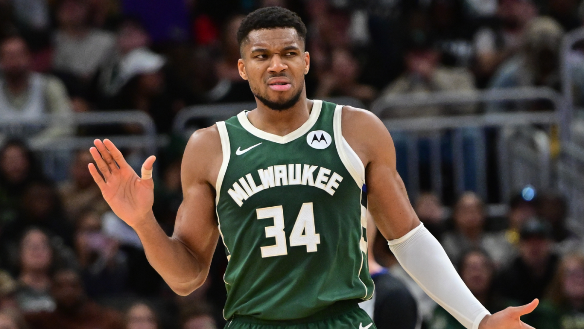 NBA winners and losers: Giannis' 'joke' doesn't land, Lakers bench D'Angelo Russell, Cavs stay perfect - CBSSports.com