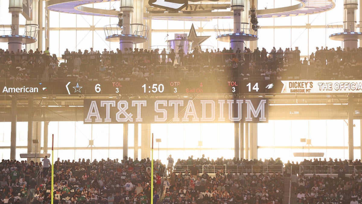 Jerry Jones' Cowboys blind to sun issues, but at least one NFL team has figured out shade with new stadium Jerry Jones' Cowboys blind to sun issues, but at least one NFL team has figured out shade with new stadium