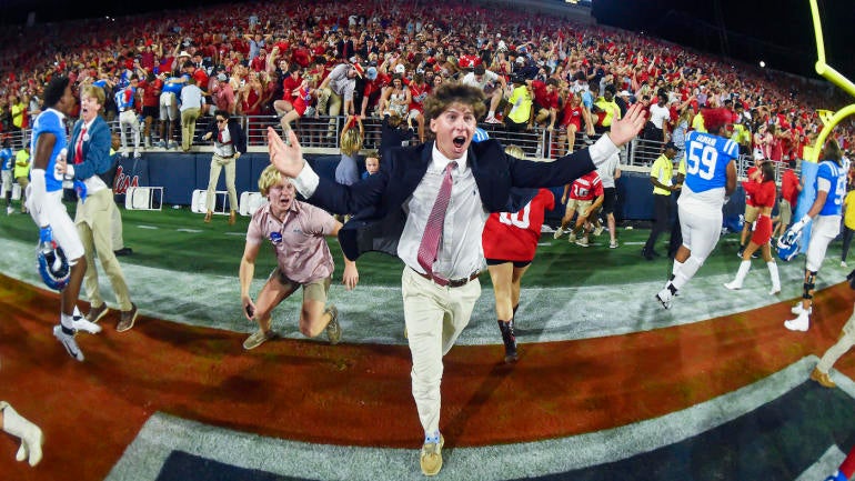 COLLEGE FOOTBALL: SEP 30 LSU at Mississippi