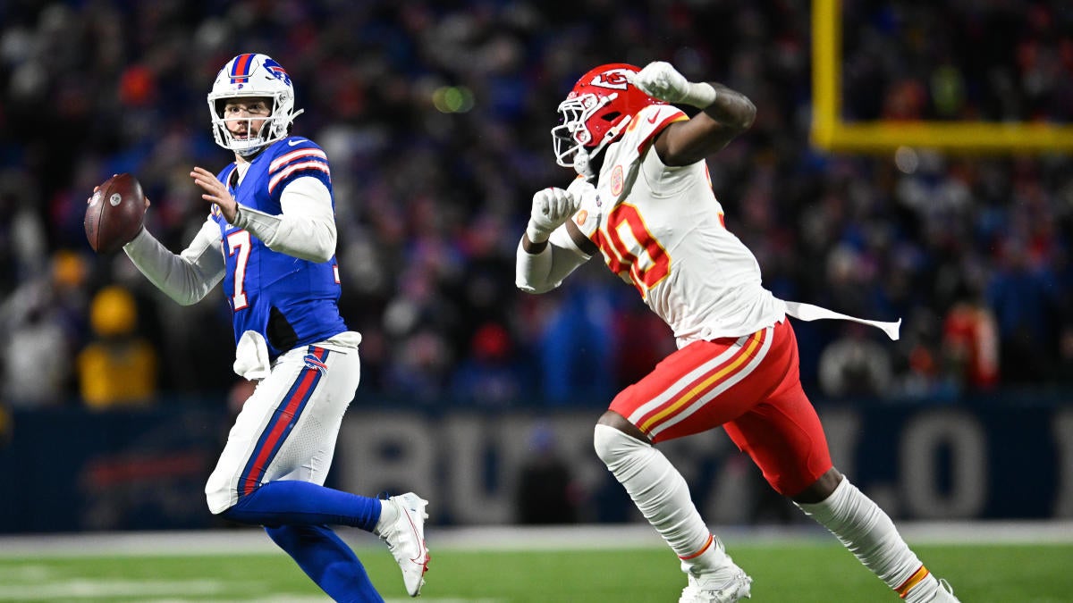 Why battle between Bills' Josh Allen, Chiefs DC Steve Spagnuolo will decide marquee matchup - CBSSports.com