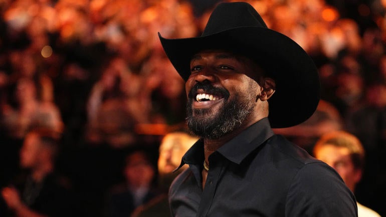 jon-jones-cowboy-hat.jpg