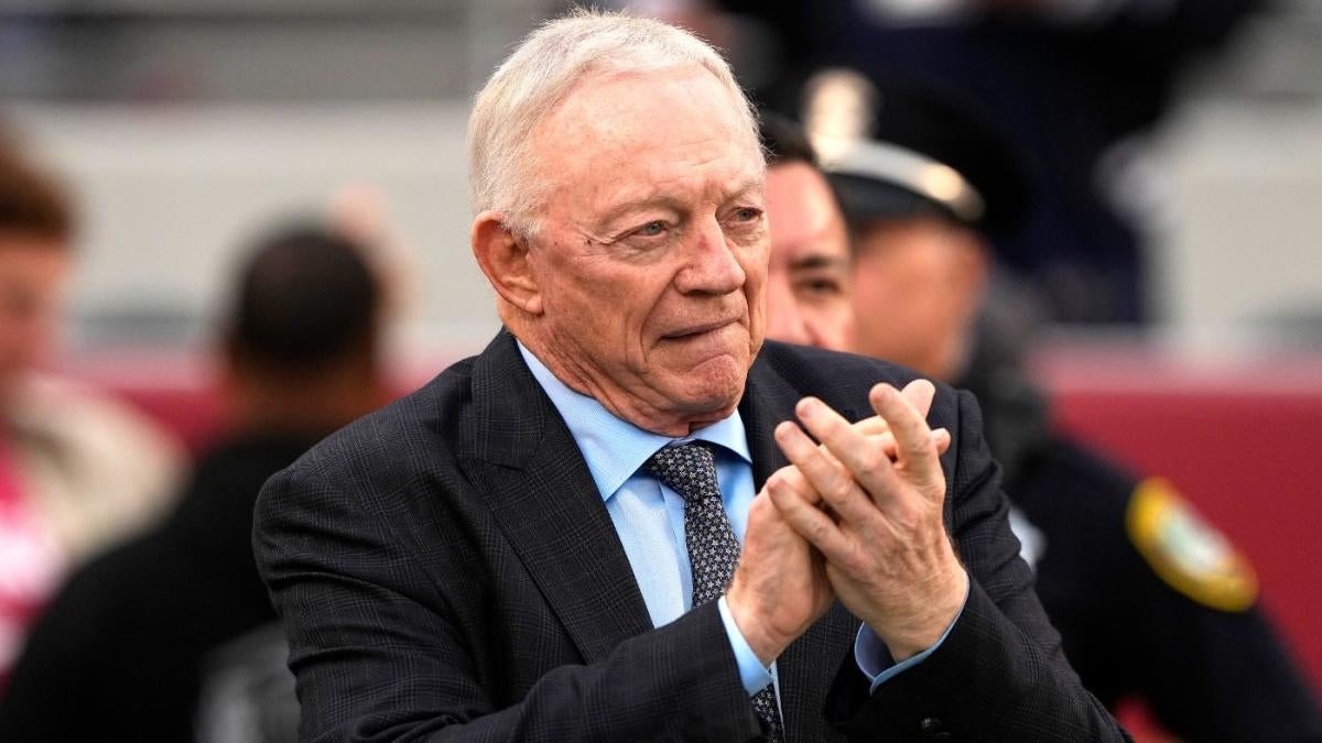 Jerry Jones thinks another former Cowboys tight end could be a head coach like Dan Campbell - CBSSports.com