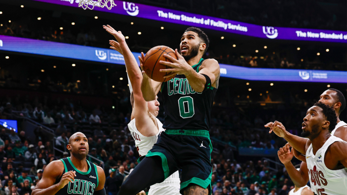 Celtics vs. Cavaliers score: Cavs handed first loss as Jayson Tatum leads reigning NBA champs to statement win