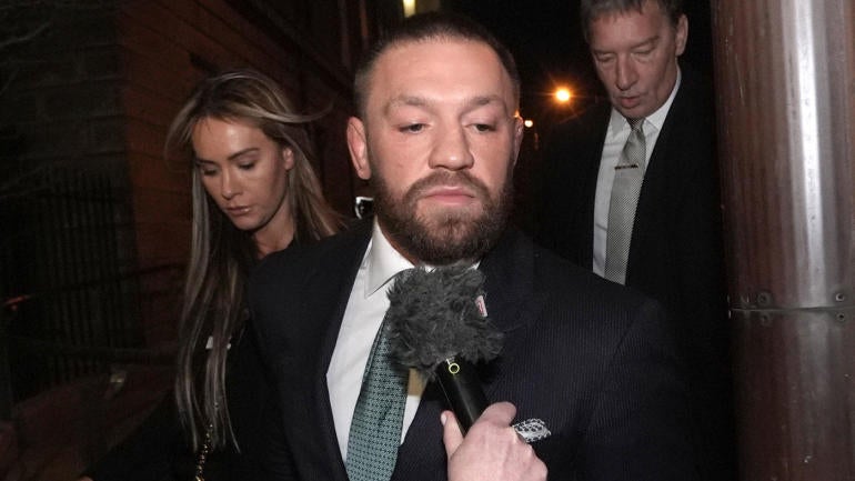 conor-mcgregor-irish-court.jpg