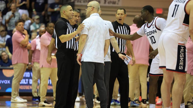 NCAA Basketball: Maui Invitational-Memphis at Connecticut