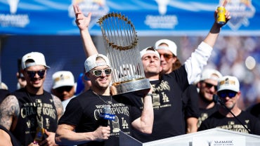 dodgers-trophy-getty.png